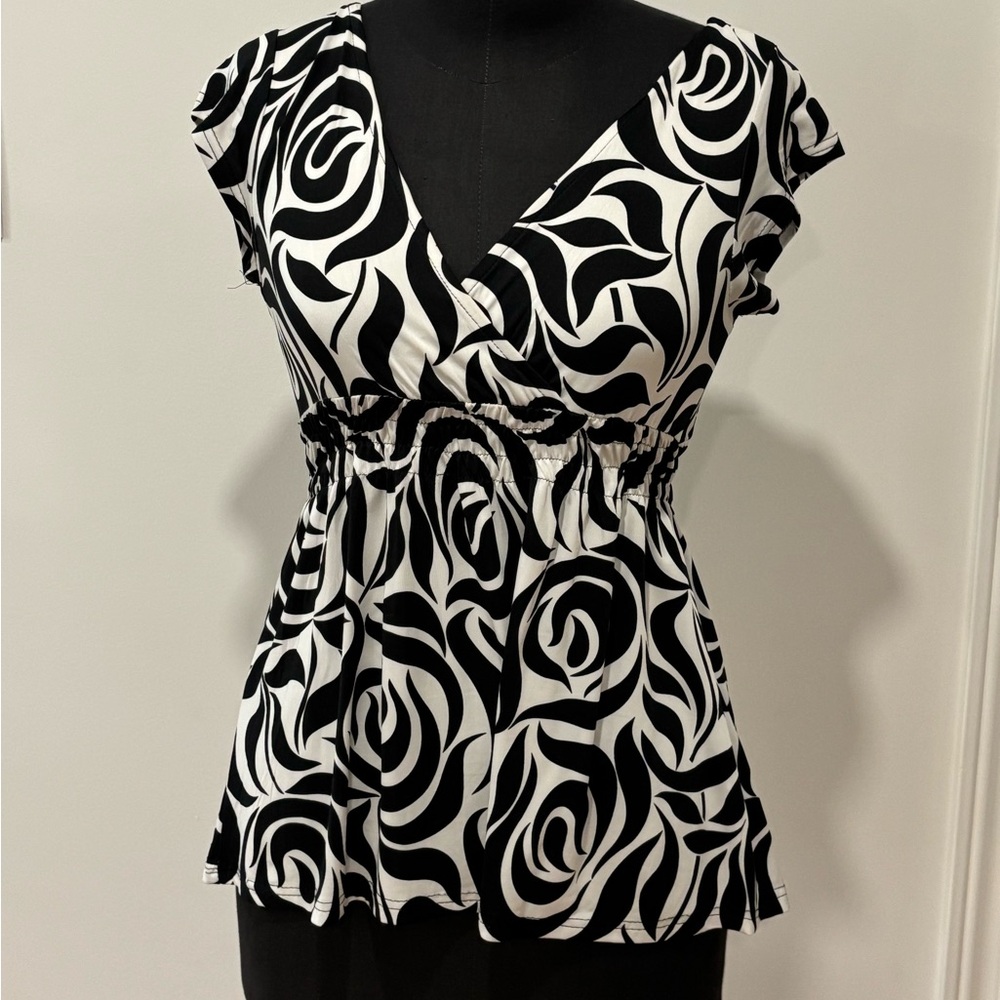 Katie Black and White Patterned Top